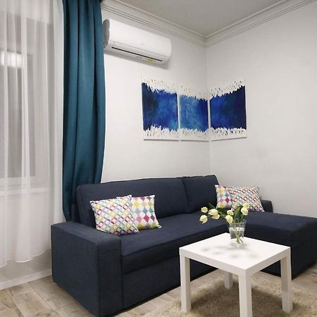 Viktoria Studioapartman Дьор Екстериор снимка